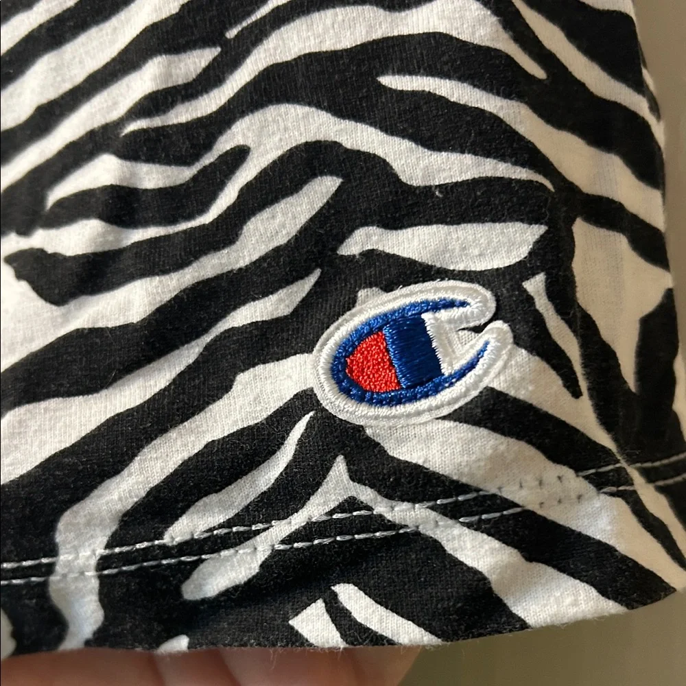 Champion Zebra Print Short Sleeve Crop top tee - Picture 3 of 4